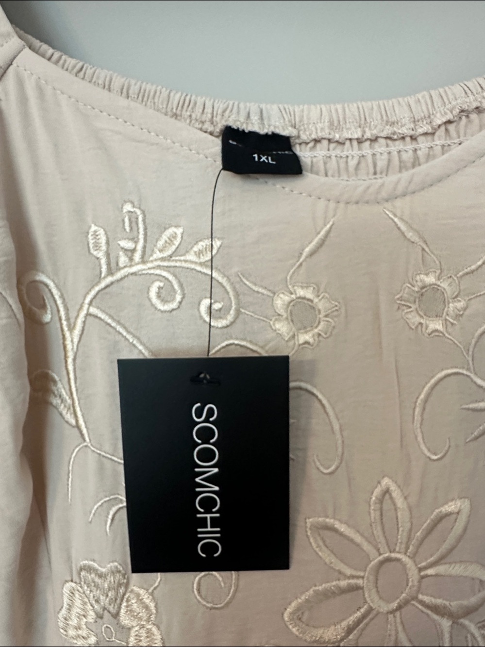 Women’s Cream/Beige Puff-Sleeve Embroidered Midi Dress NWT 1XL - Picture 10 of 10